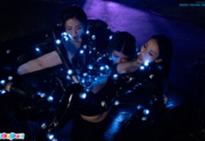 Asami Kondo and Haruka Suzuno using vibrators with Saki Kawanami